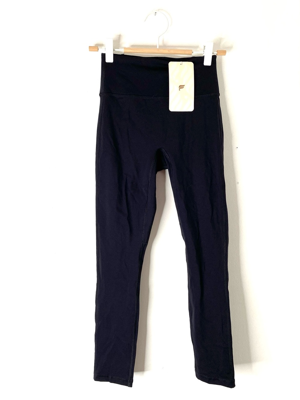 Fabletics NWT Black Trinity High Waisted Capri Pocket Performance Pants